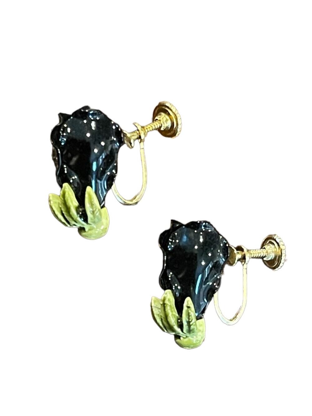Vintage enamel flower screwback earrings 1960s - estate